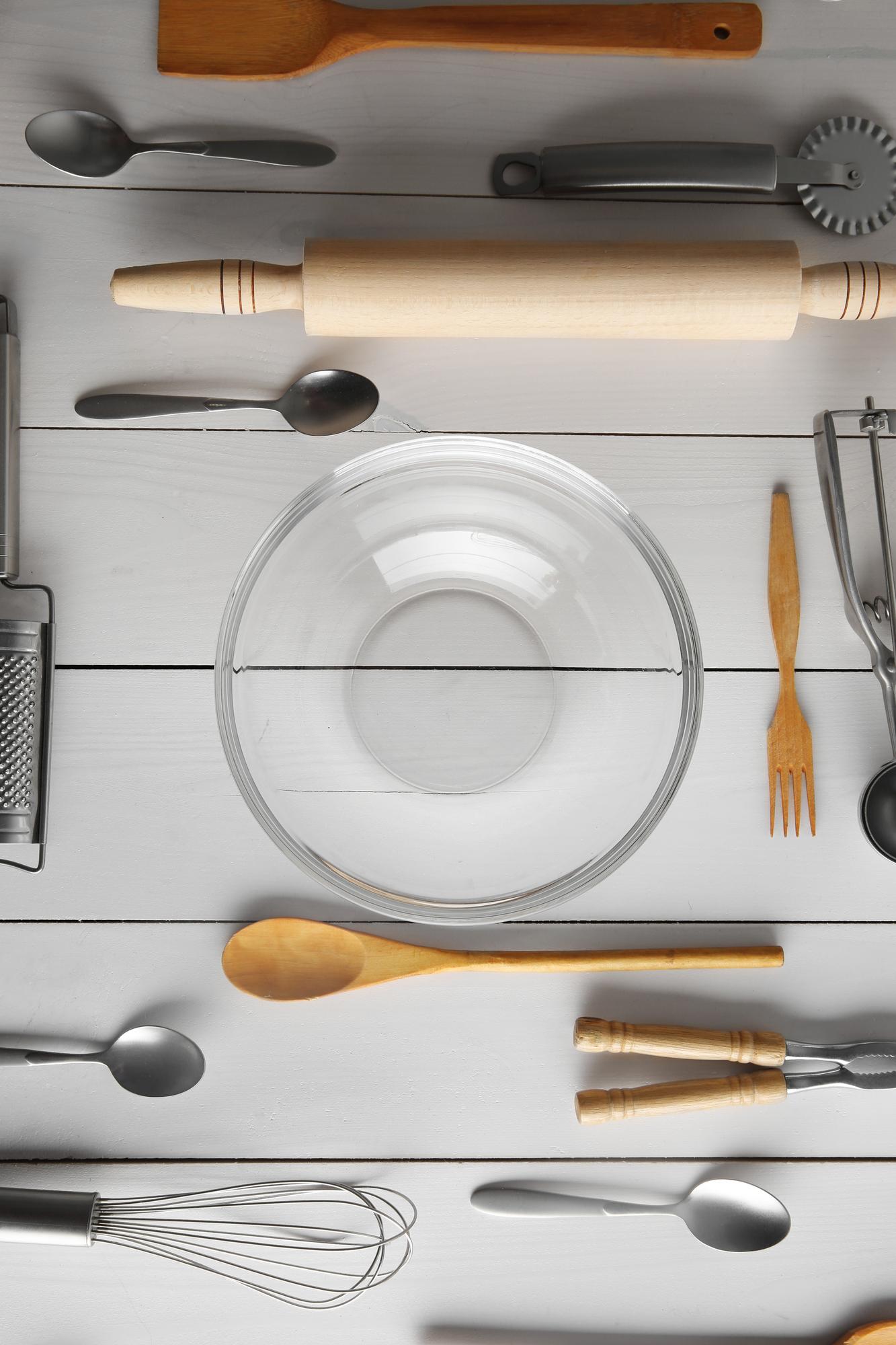Composizione di strumenti da cucina